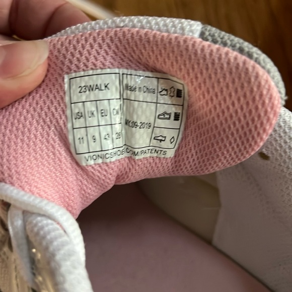 VIONIC 23Walk White/Pink Orthotic Sneaker, Size 11 - Picture 6 of 8